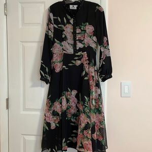 Dainty Jewells midi dress black floral
